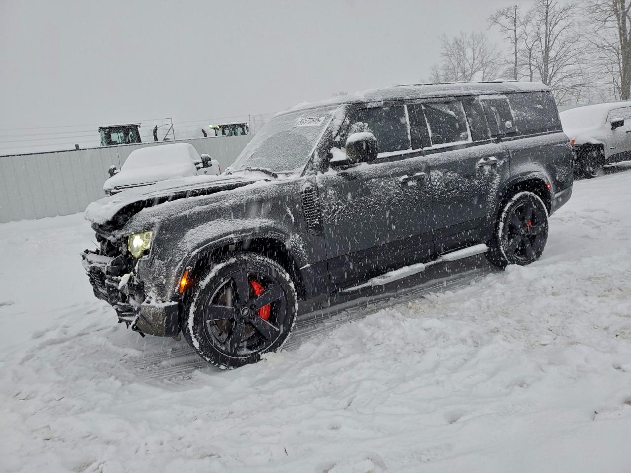 LAND ROVER DEFENDER 130 X-DYNAMIC SE