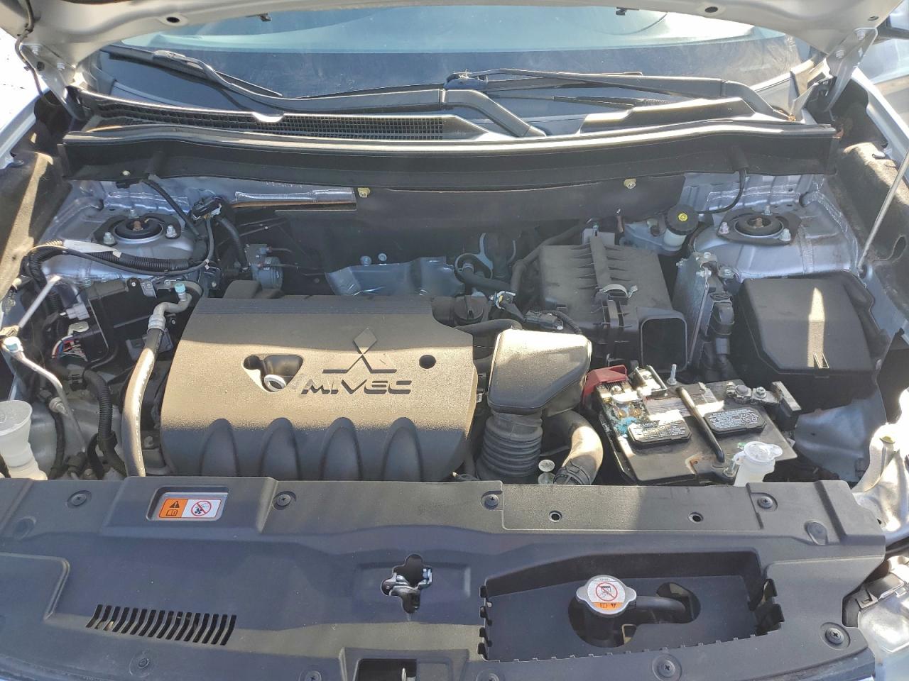 Lot #3317147989 2017 MITSUBISHI OUTLANDER