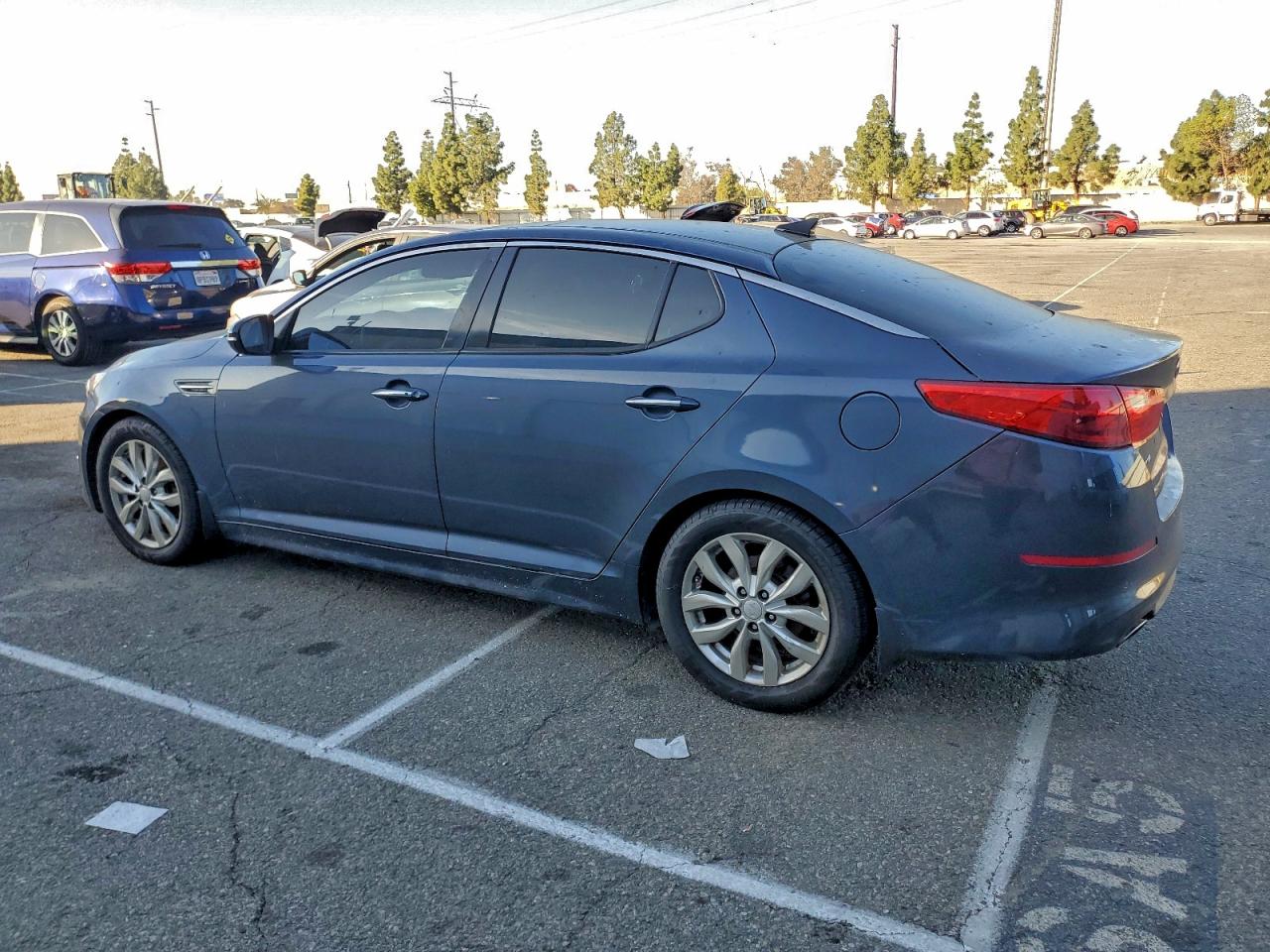 Lot #3319261729 2015 KIA OPTIMA EX