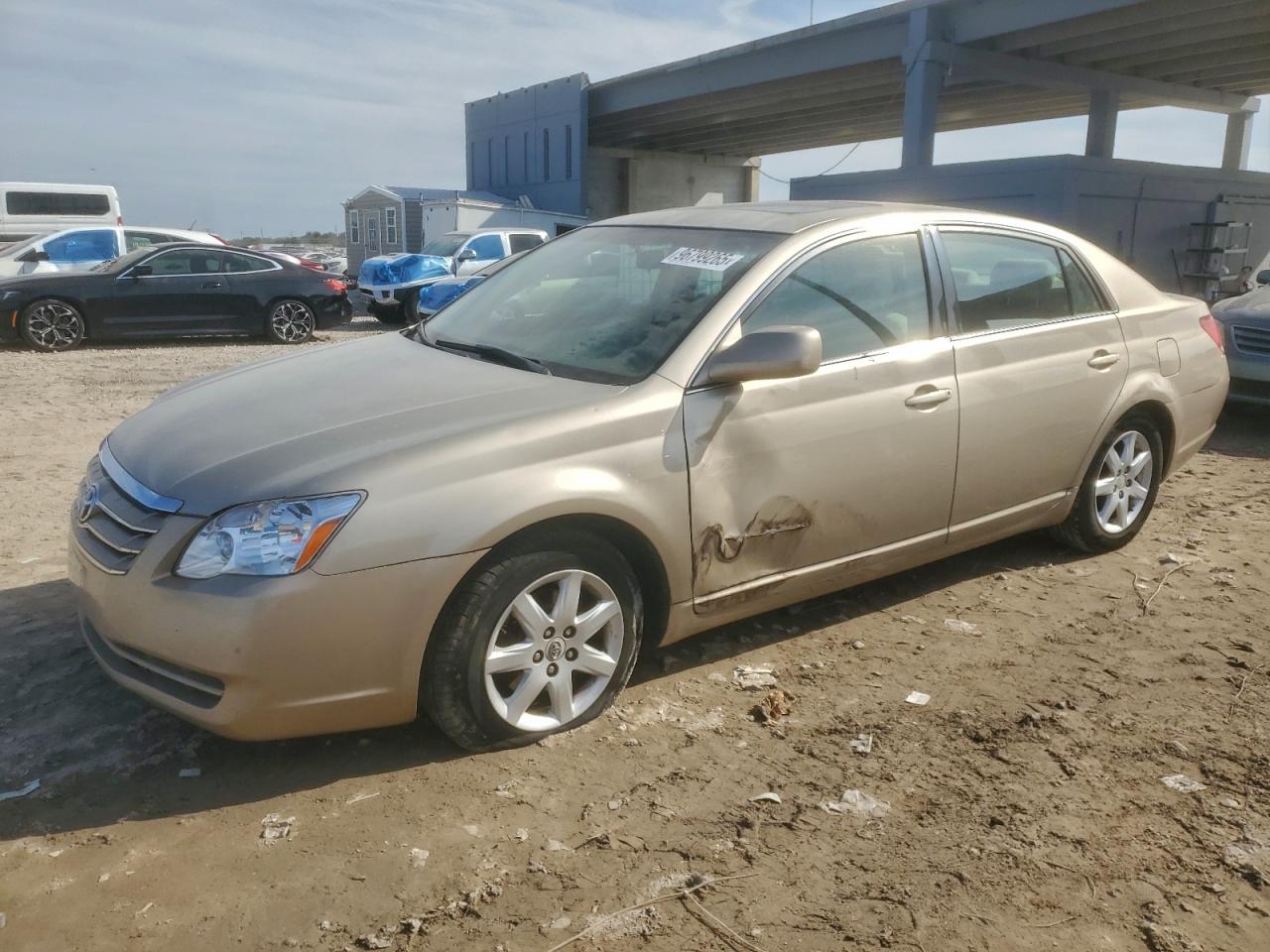 Lot #3316754412 2006 TOYOTA AVALON XL