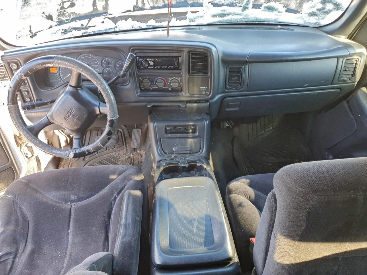 Lot #3308778047 2002 GMC NEW SIERRA