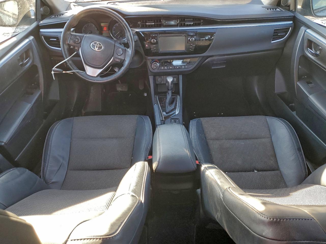 Lot #3317704107 2015 TOYOTA COROLLA L