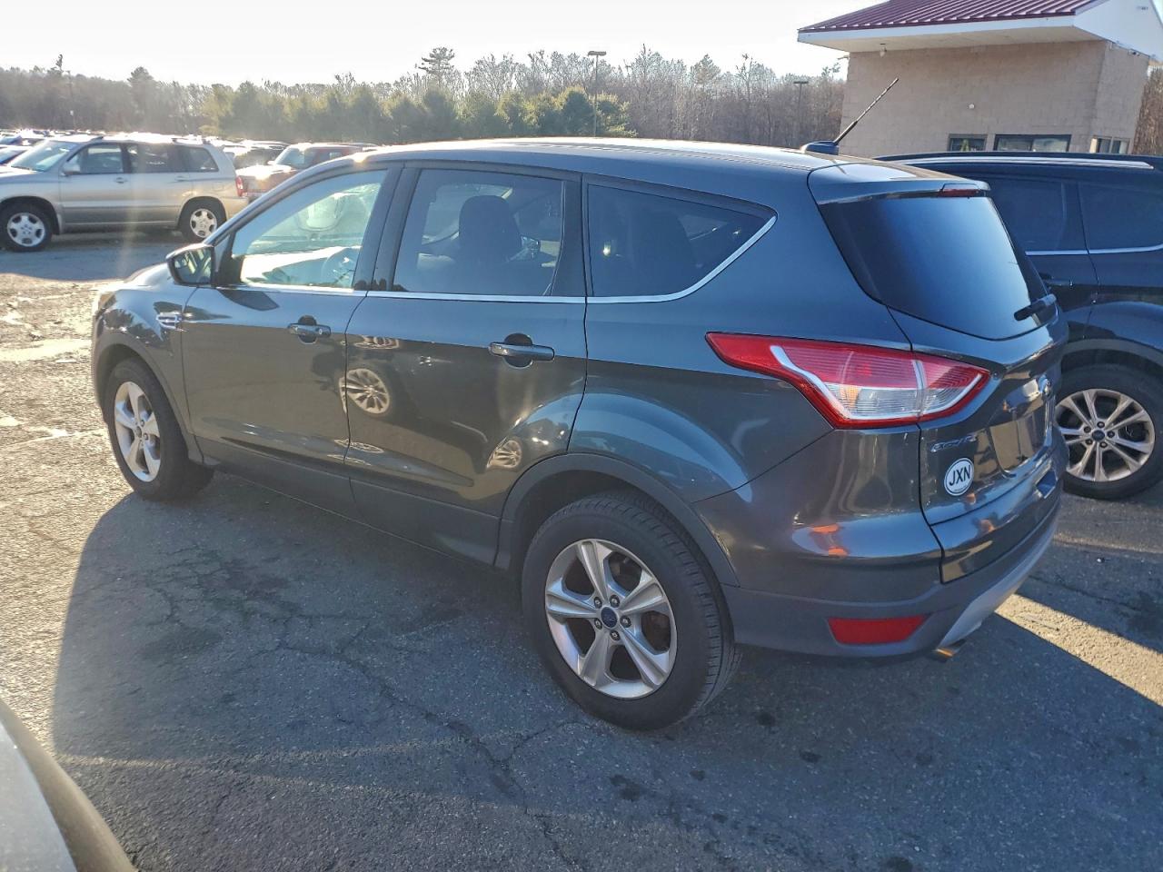 Lot #3312539619 2015 FORD ESCAPE SE