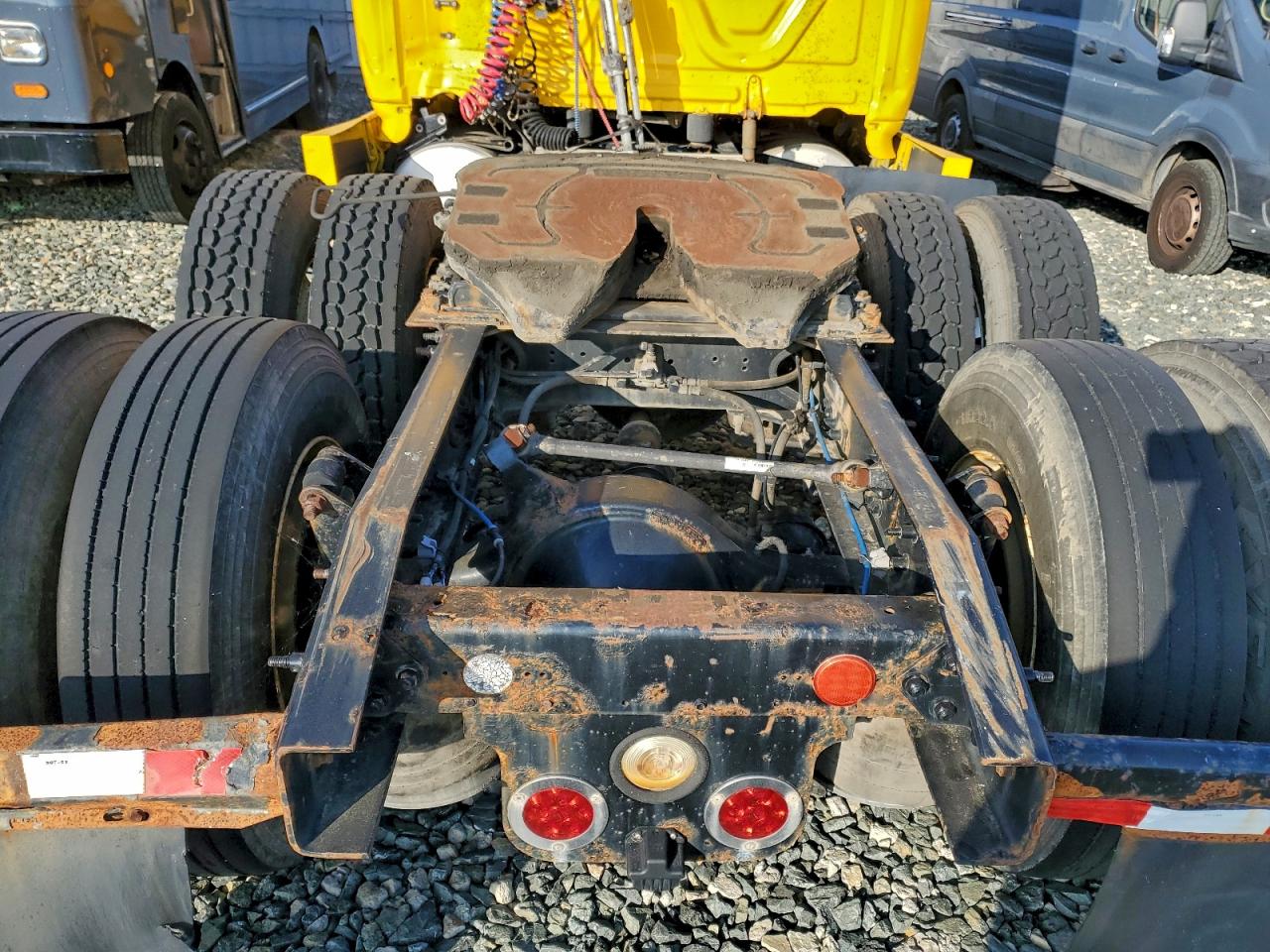 Lot #3311730229 2014 FREIGHTLINER CASCADIA 1