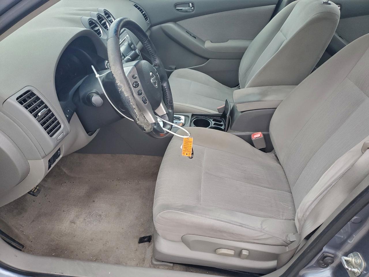 NISSAN ALTIMA BASE
