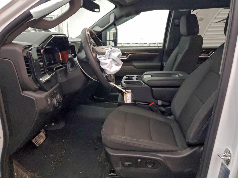 2025 CHEVROLET SILVERADO #3303639930