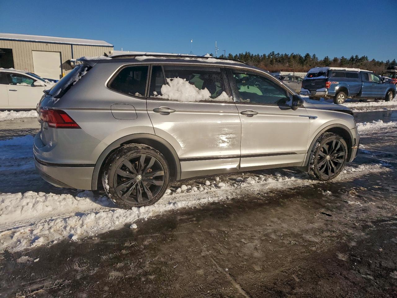VOLKSWAGEN TIGUAN SE