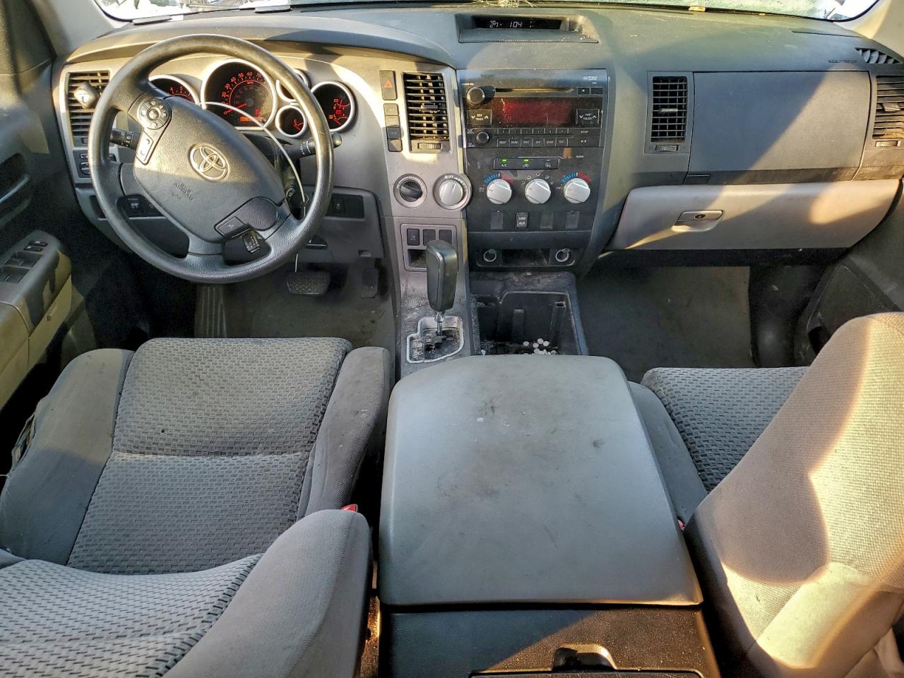 TOYOTA TUNDRA DOUBLE CAB SR5