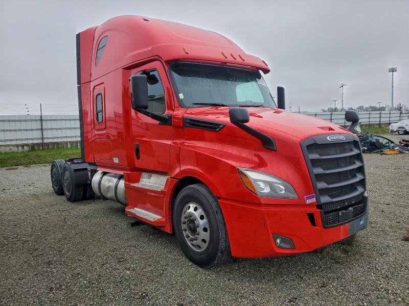 2020 FREIGHTLINER CASCADIA 1 #3309593562