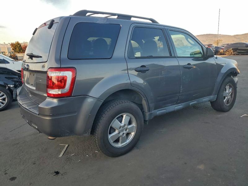 2011 FORD ESCAPE XLT #3305443184