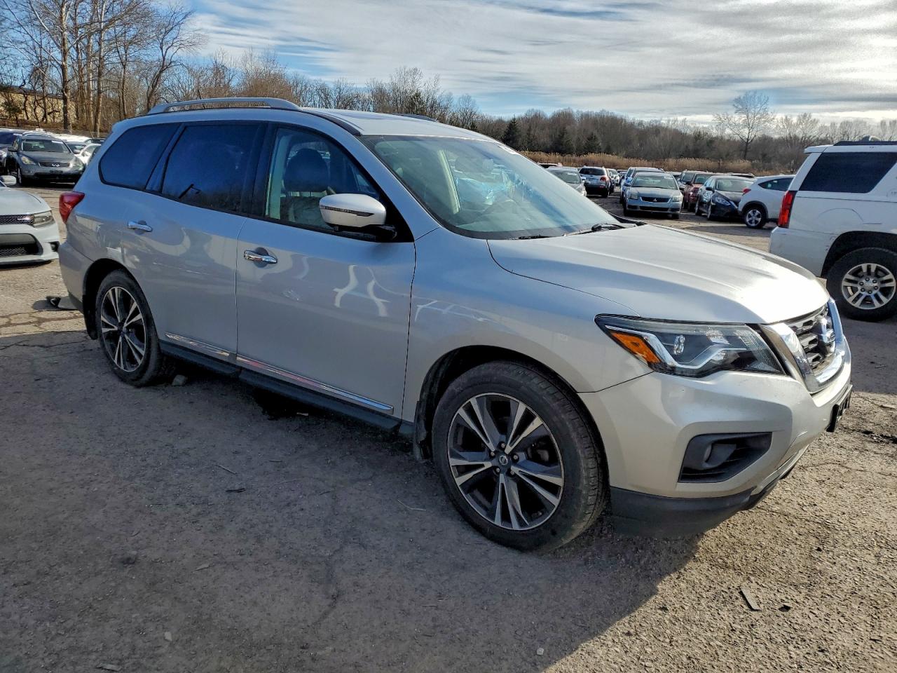 NISSAN PATHFINDER S