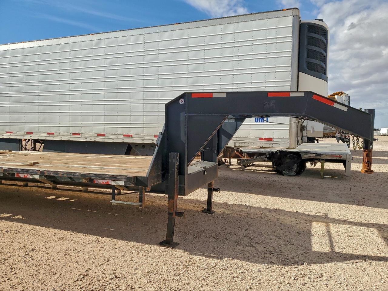 Lot #3317806090 2022 MP CUSTOMS UNKNOWN