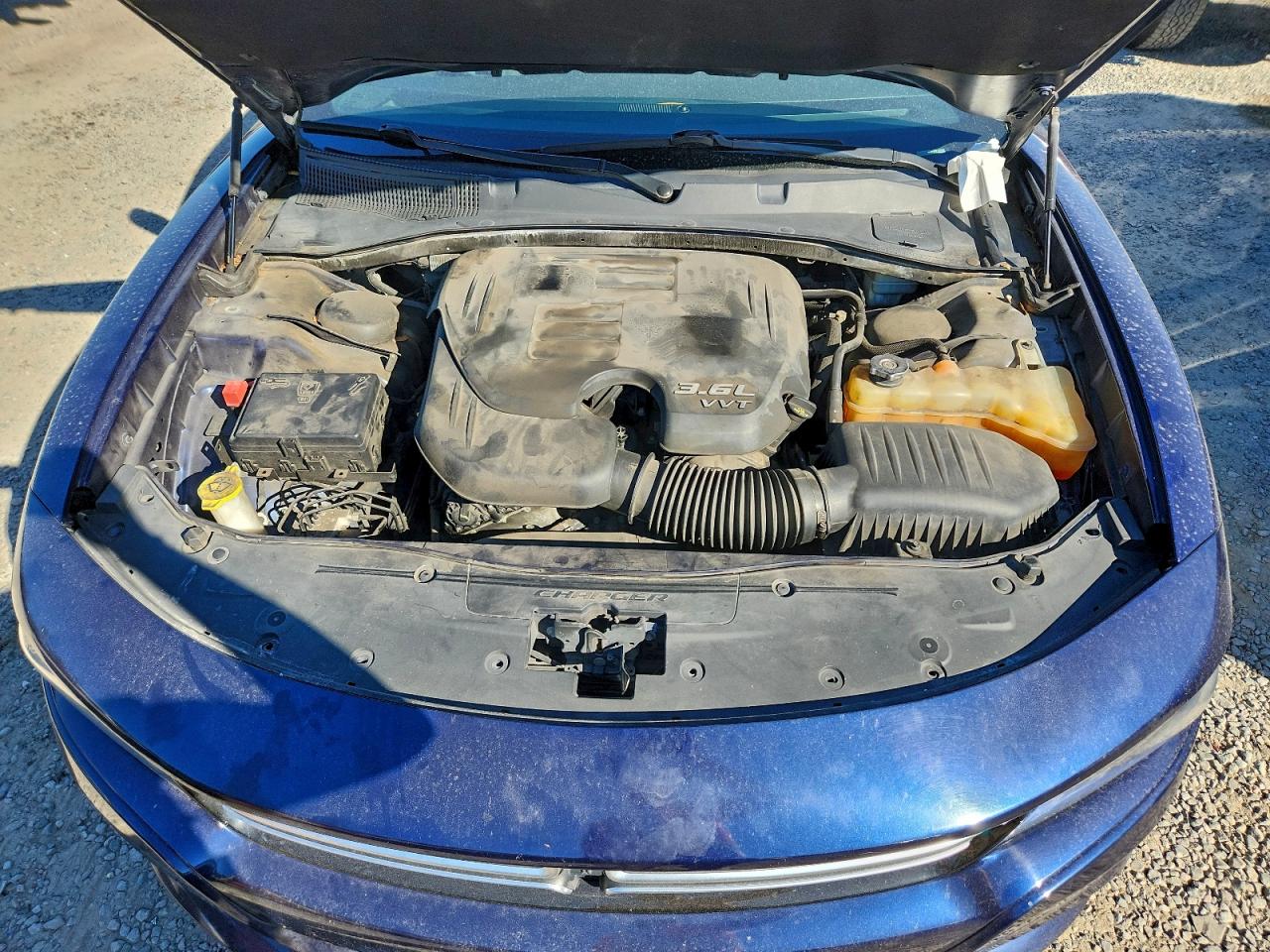 Lot #3318878971 2015 DODGE CHARGER SE