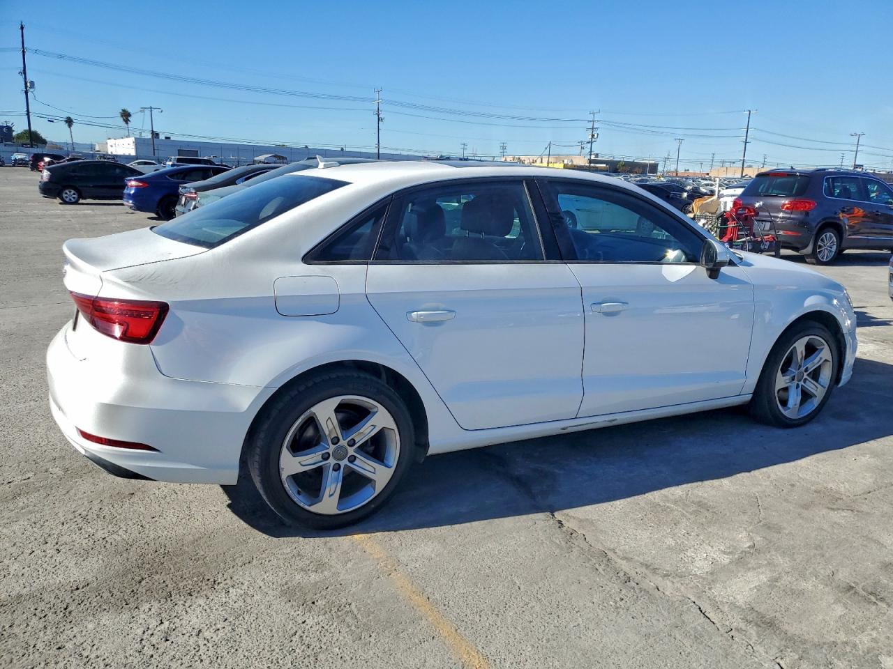 AUDI A3 PREMIUM