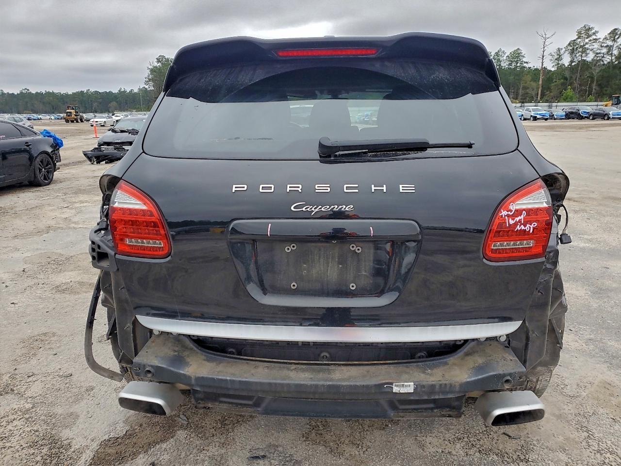 PORSCHE CAYENNE