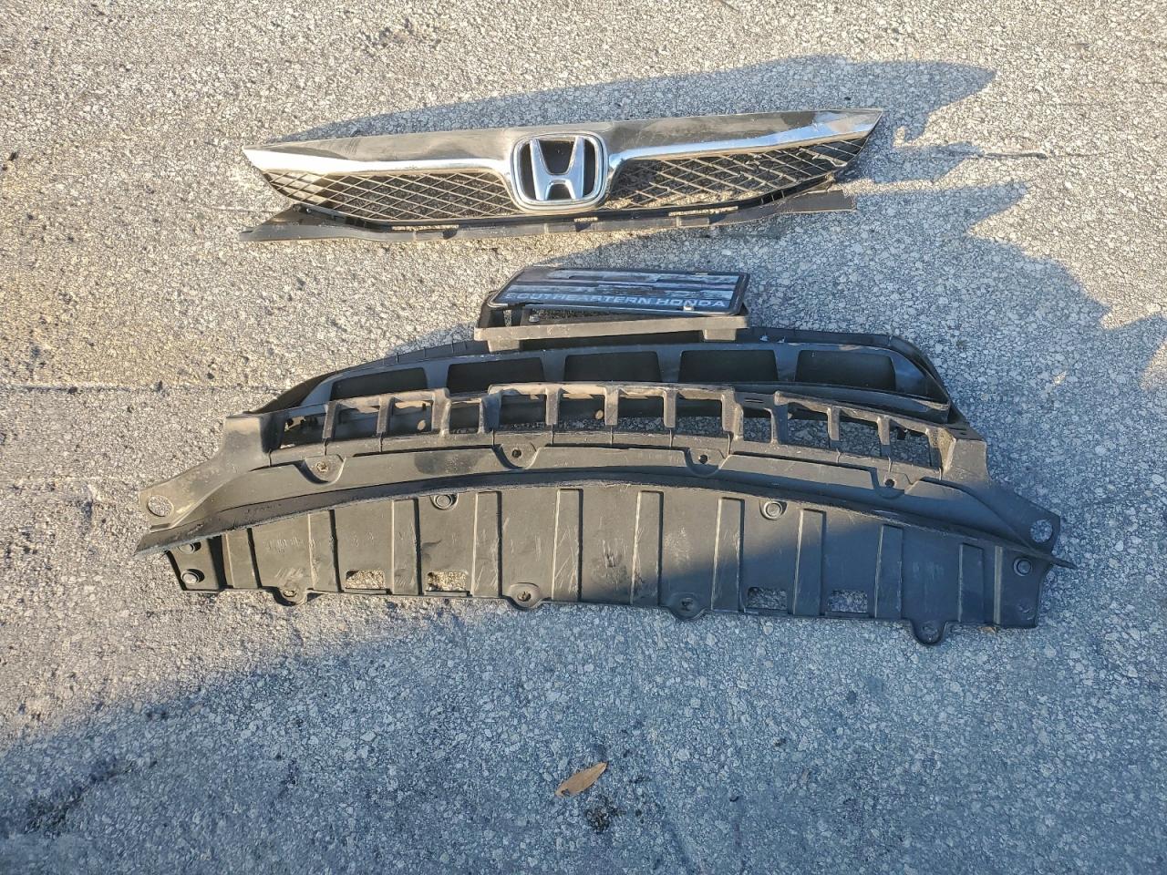 Lot #3315909113 2010 HONDA CIVIC LX