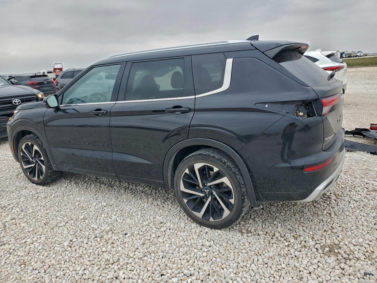 MITSUBISHI OUTLANDER SEL