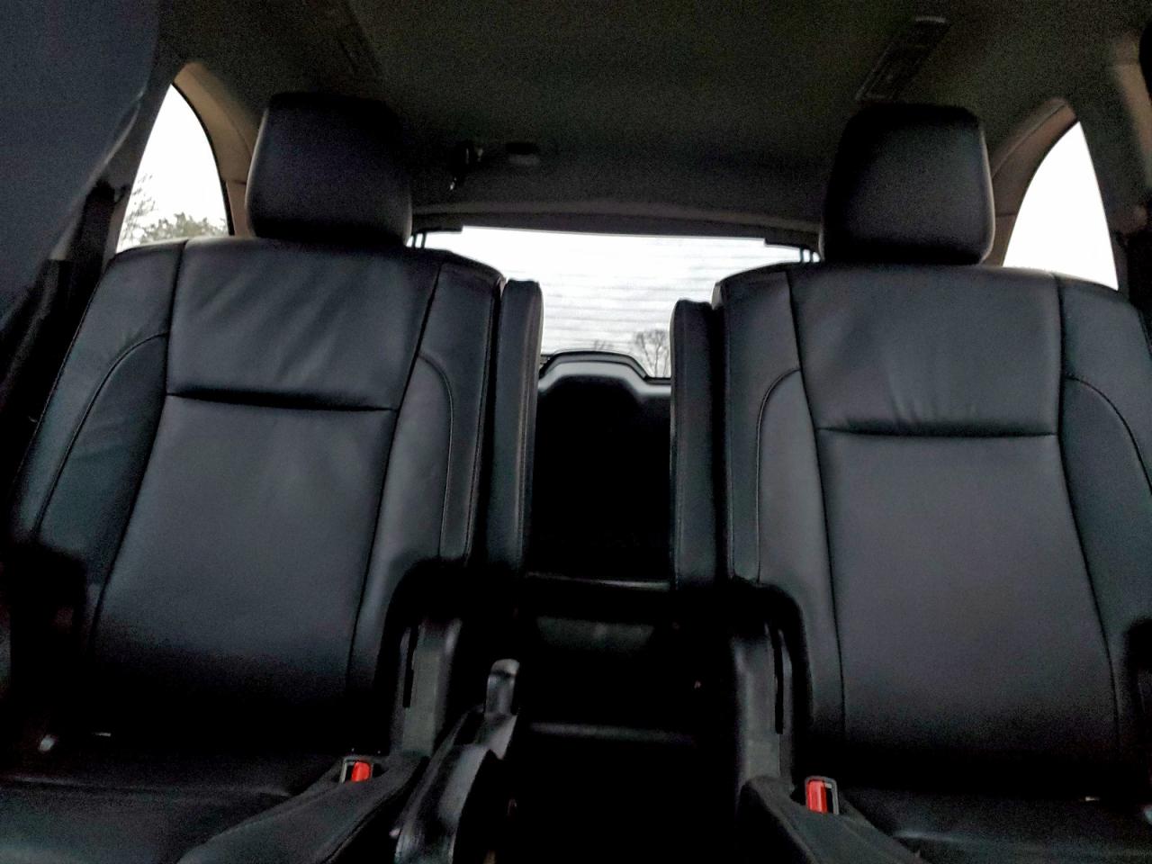 TOYOTA HIGHLANDER SE