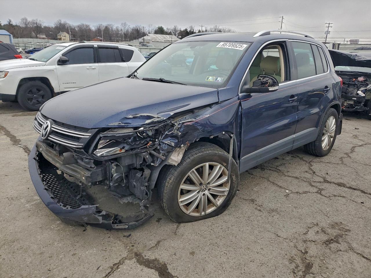 VOLKSWAGEN TIGUAN S