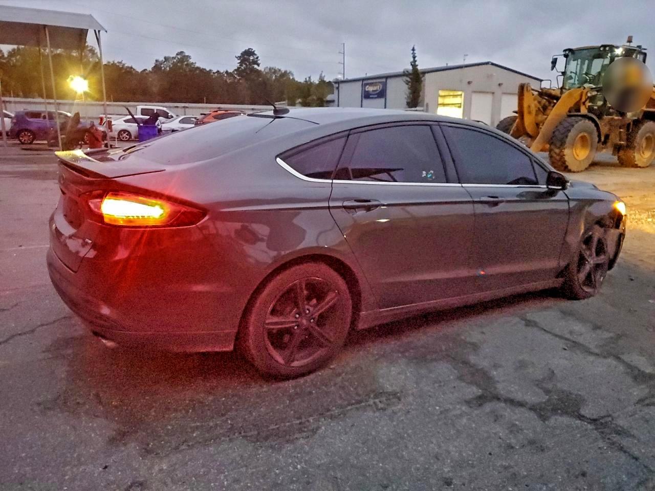 FORD FUSION SE