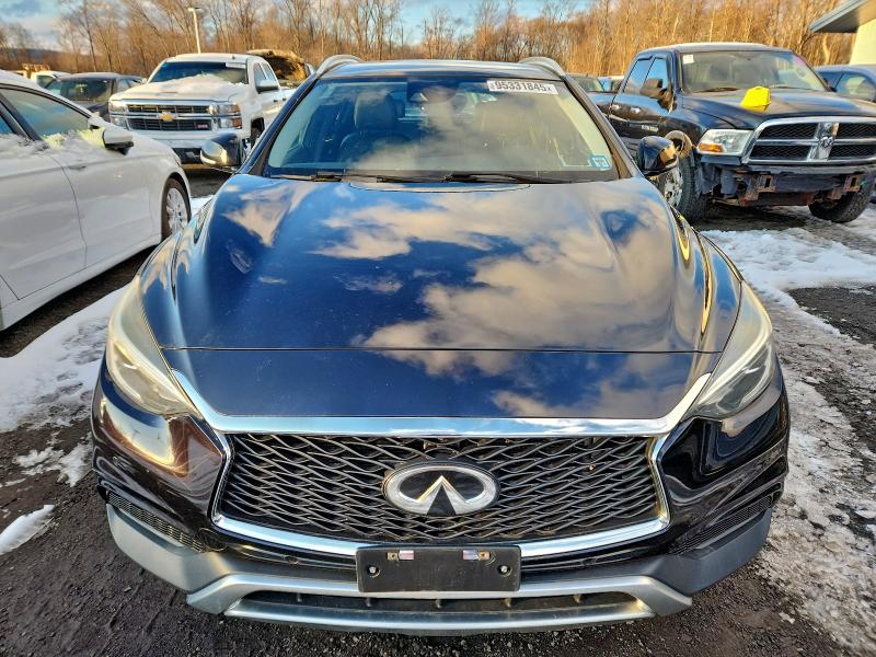 2018 INFINITI QX30 BASE #3304793315