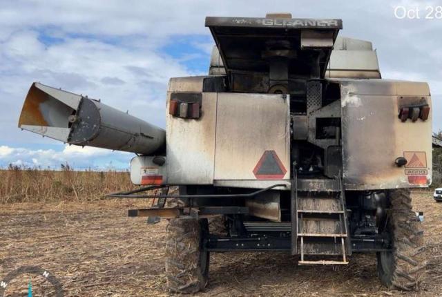 2005 GLEANER R75 #3312147106