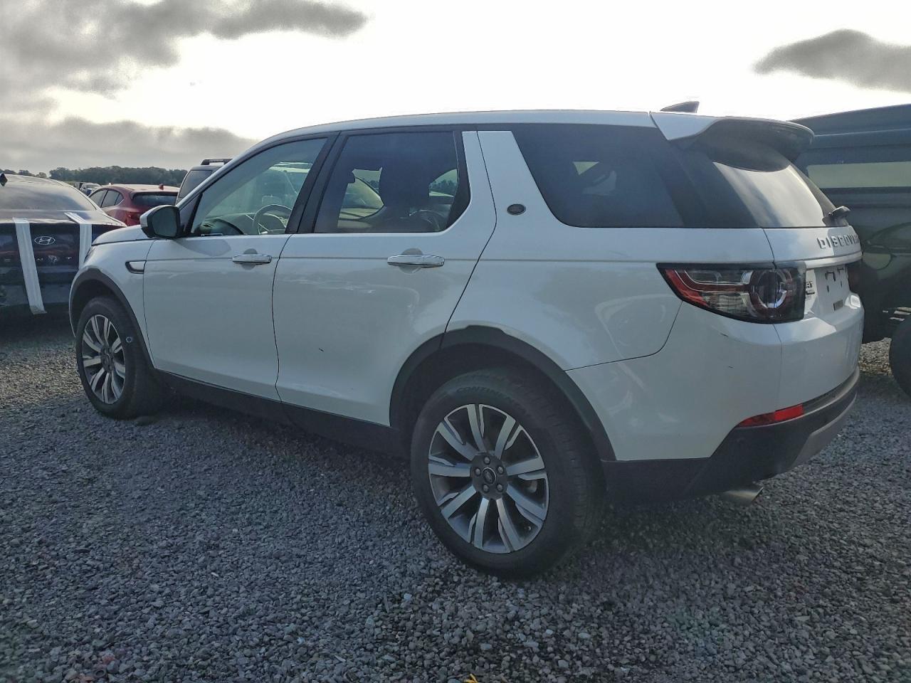 Lot #3318878988 2018 LAND ROVER DISCOVERY