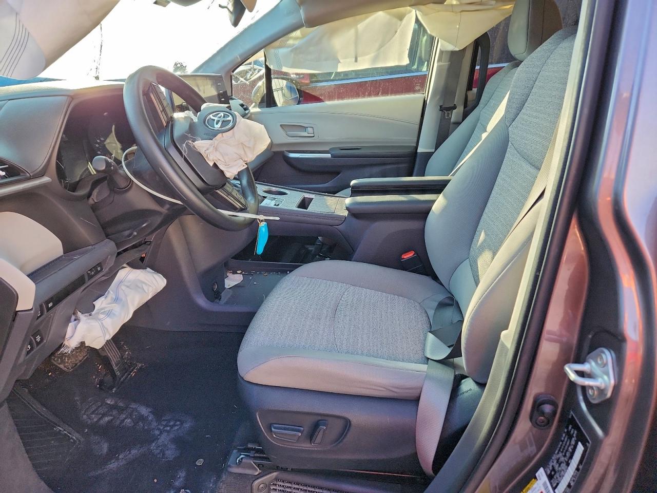 Lot #3306409526 2022 TOYOTA SIENNA LE