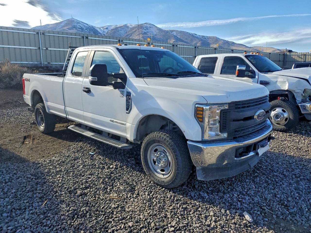 FORD F-350 SUPER DUTY