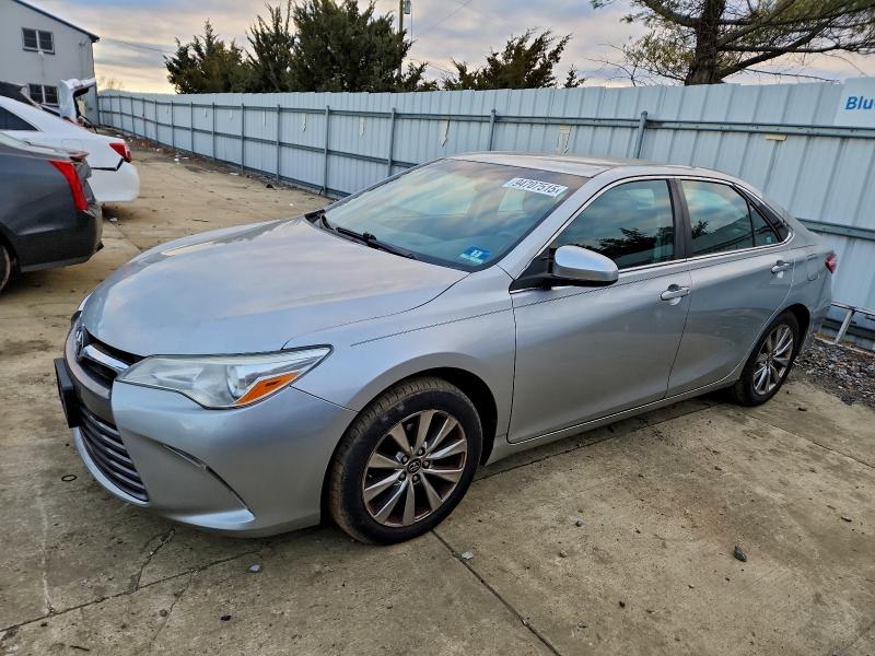 2016 TOYOTA CAMRY LE #3309582559