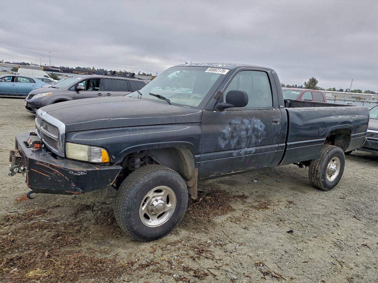 Lot #3309280619 2002 DODGE RAM 2500