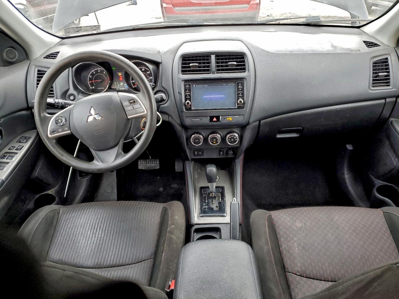 MITSUBISHI OUTLANDER ES