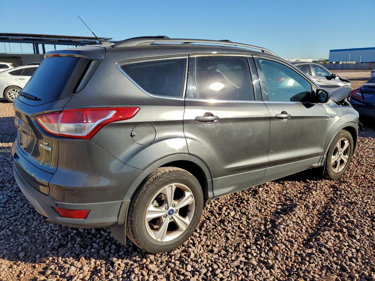 FORD ESCAPE SE