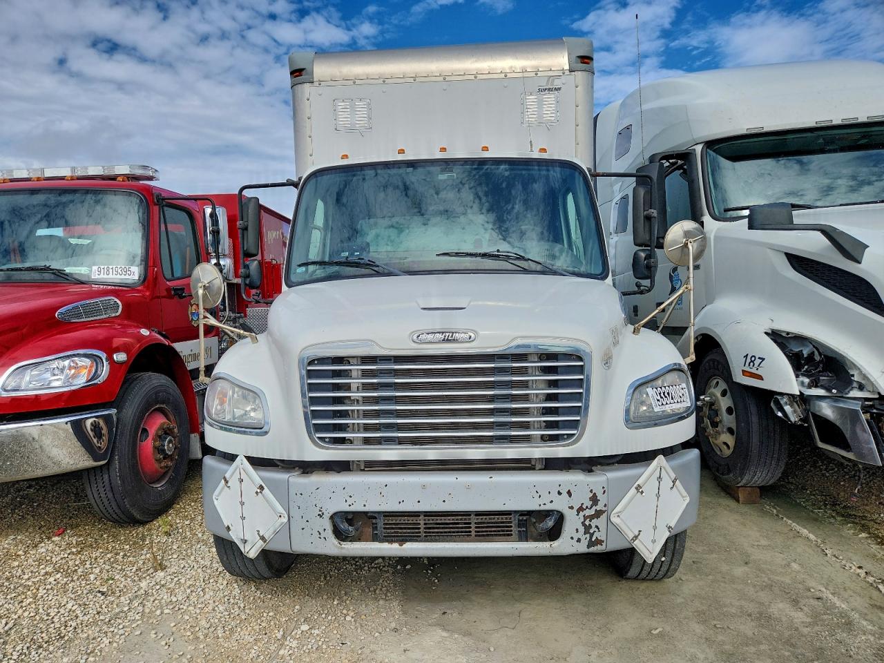 Lot #3309313990 2015 FREIGHTLINER M2 106 MED