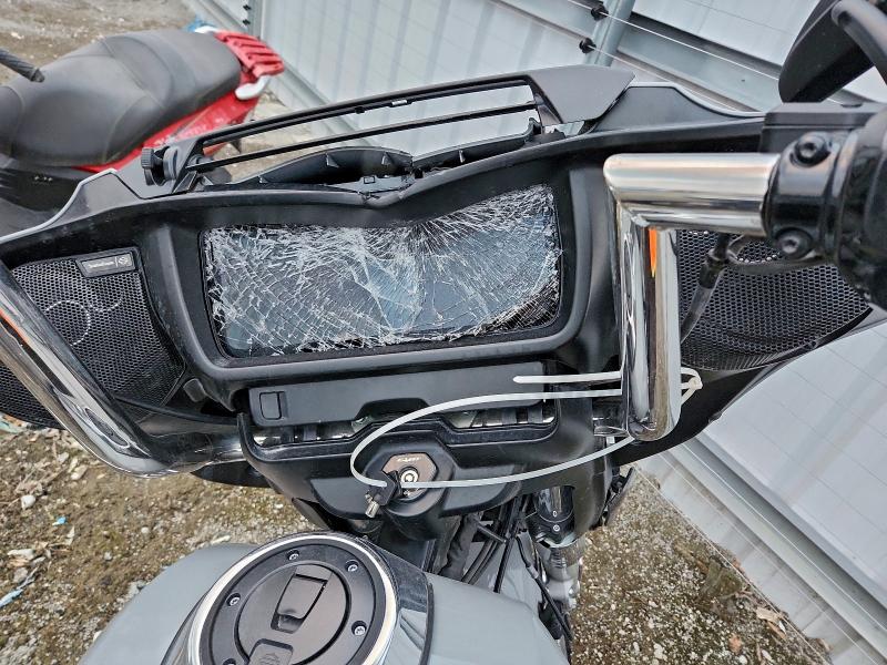 2024 HARLEY-DAVIDSON FLHX #3311566231