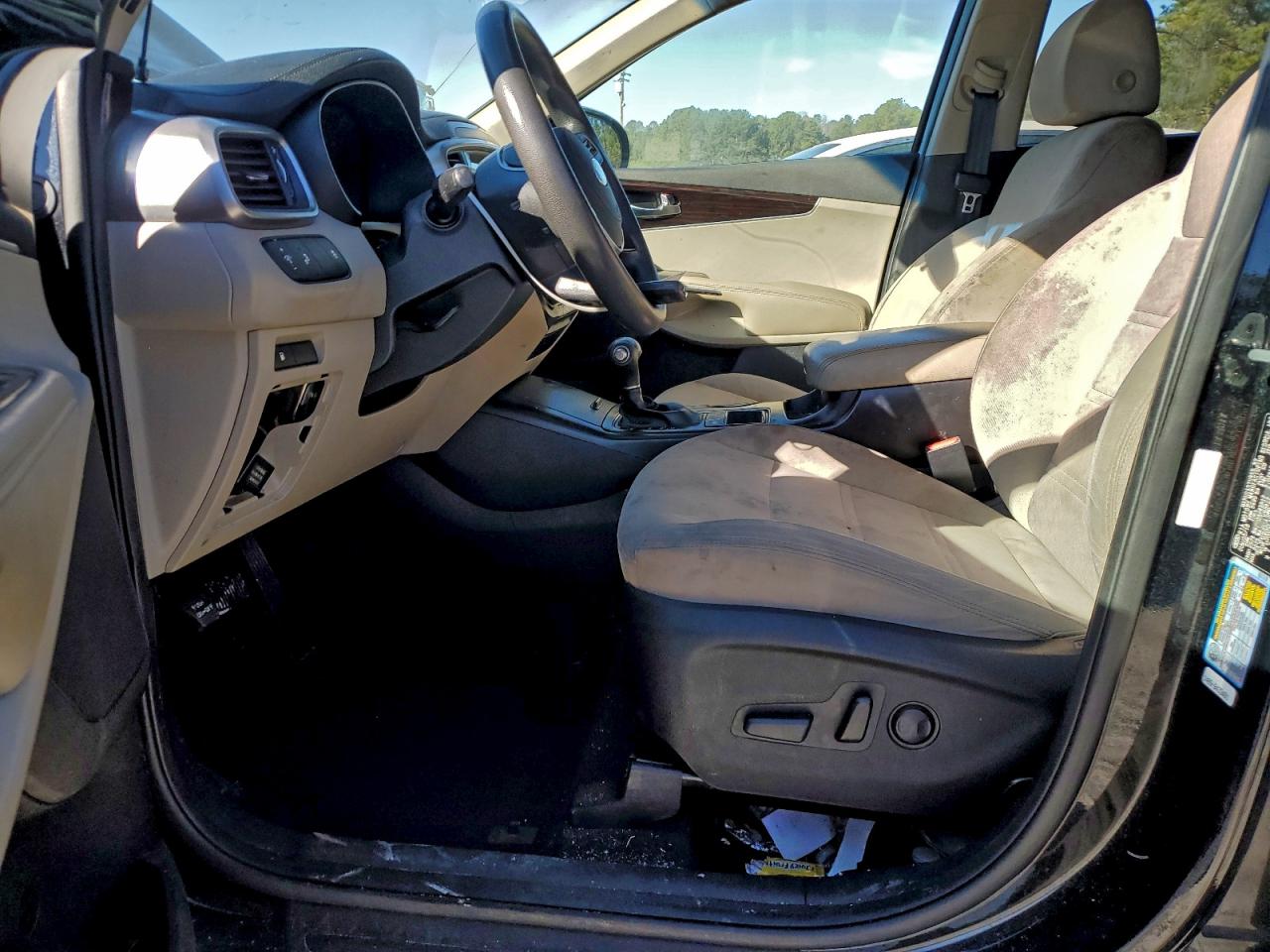 Lot #3311722224 2019 KIA SORENTO LX