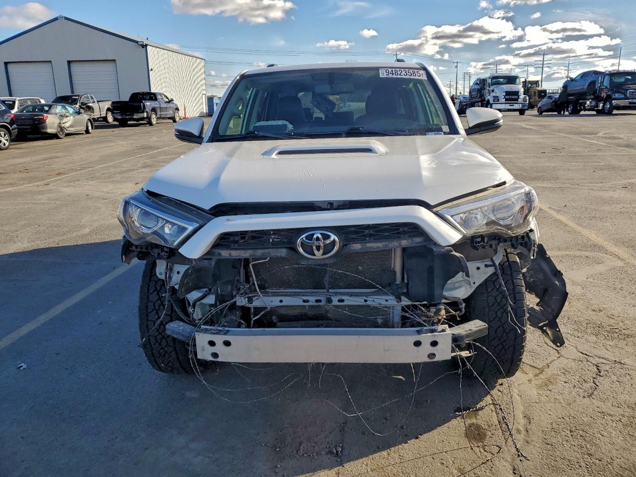 TOYOTA 4RUNNER SR5/SR5 PREMIUM