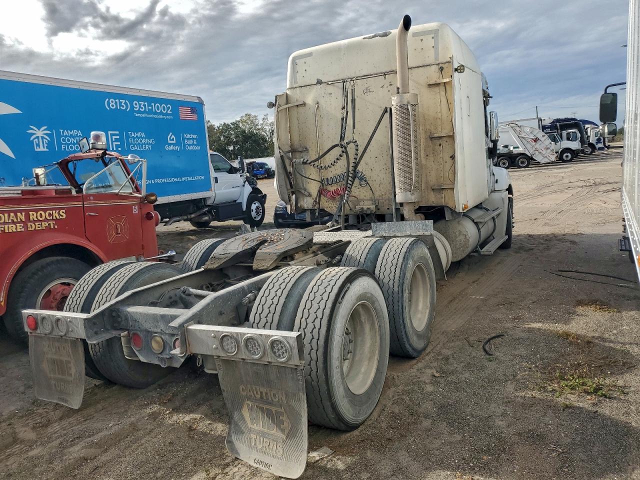 Lot #3308381286 2003 FREIGHTLINER COLUMBIA