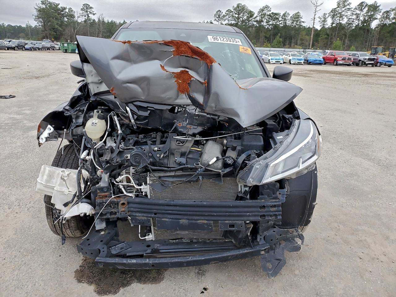 Lot #3309303655 2023 NISSAN KICKS S