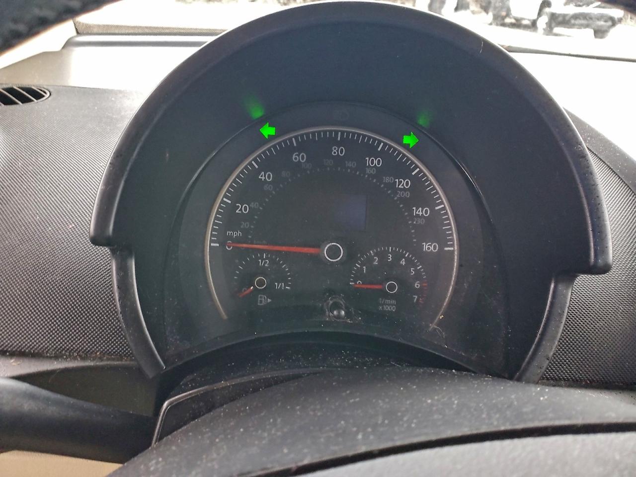 Lot #3311703227 2009 VOLKSWAGEN NEW BEETLE