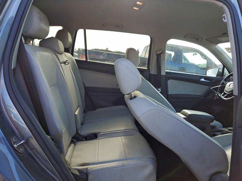 2018 VOLKSWAGEN TIGUAN SE #3304670956