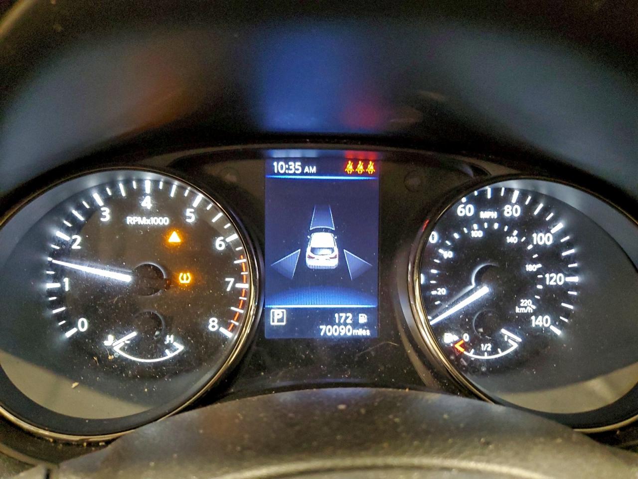 NISSAN ROGUE SPORT S