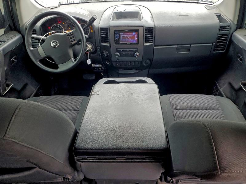 2010 NISSAN TITAN XE #3309649928