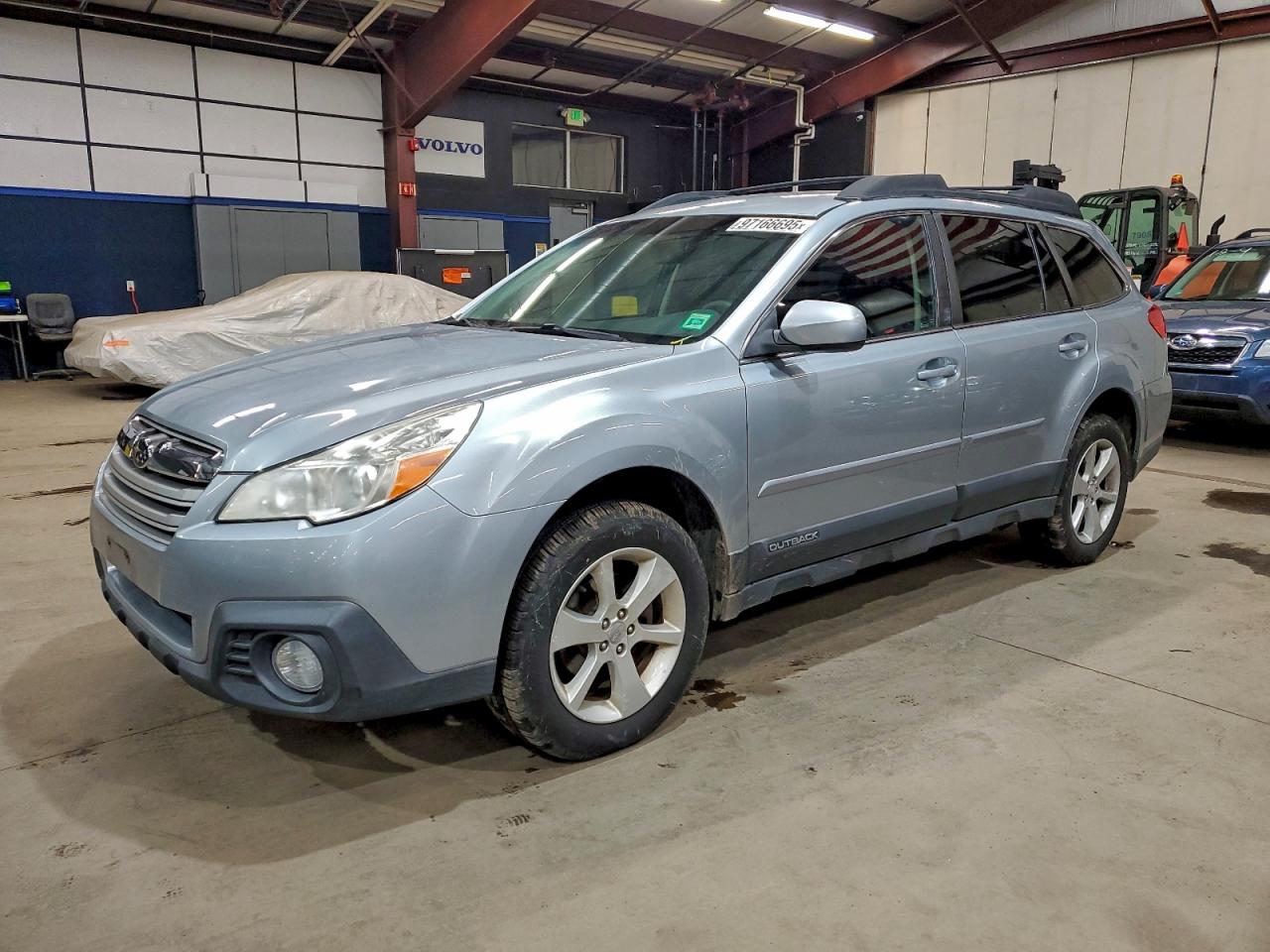 Lot #3317827261 2014 SUBARU OUTBACK 2.