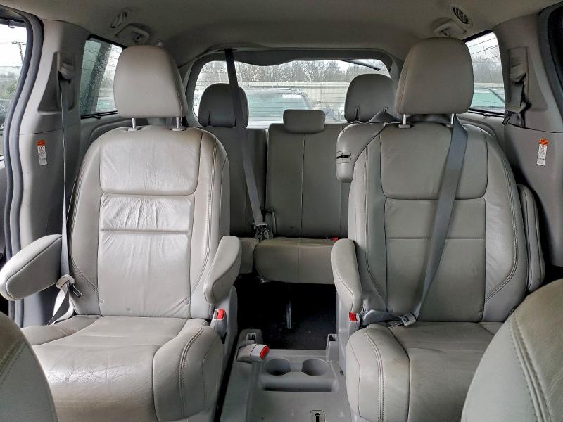 2019 TOYOTA SIENNA XLE #3305355329