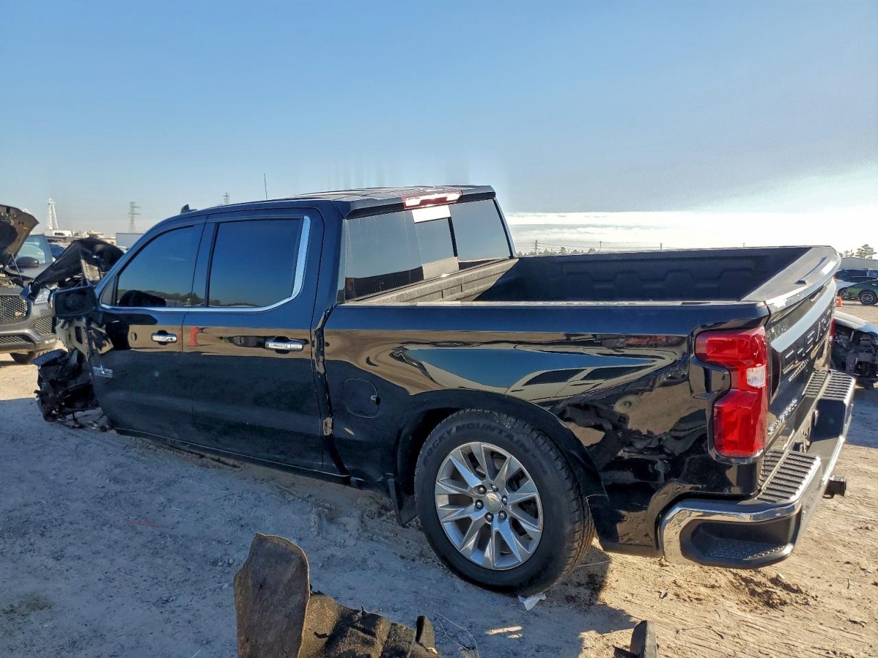 CHEVROLET SILVERADO C1500 LTZ