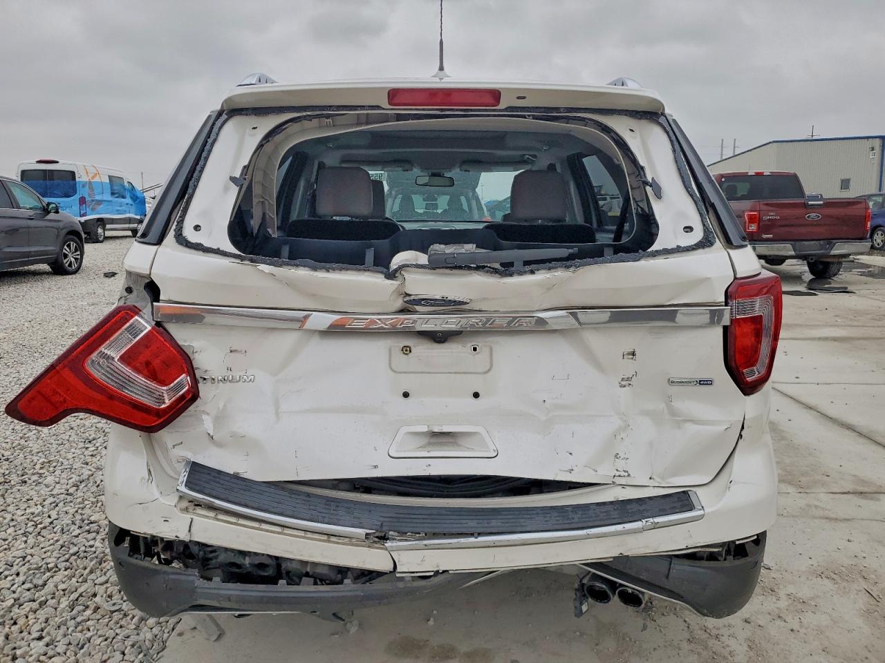 FORD EXPLORER PLATINUM