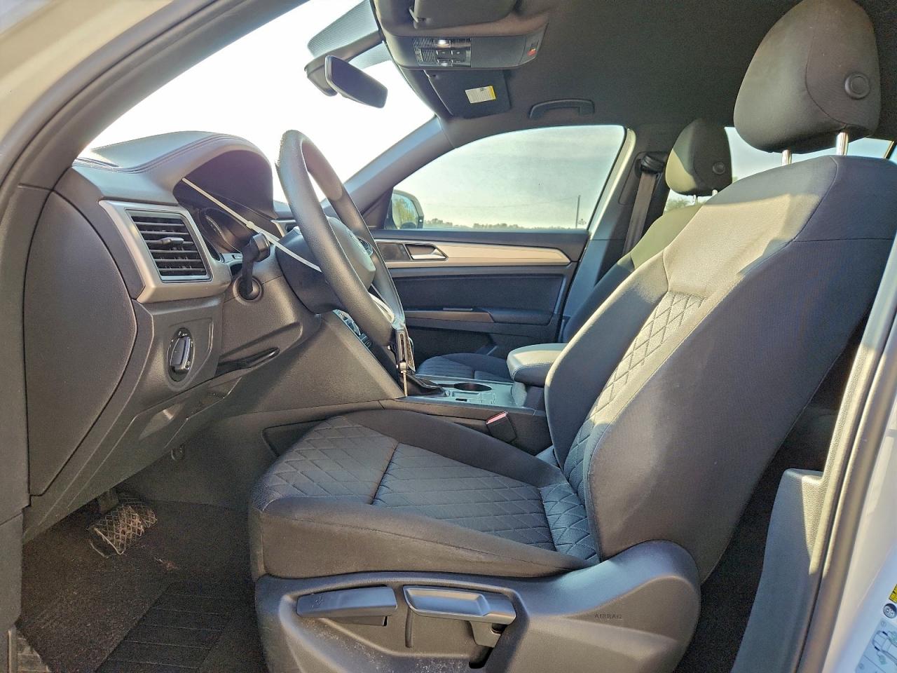 VOLKSWAGEN ATLAS CROSS SPORT S