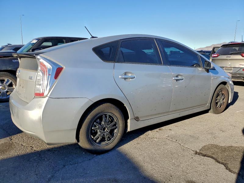 2013 TOYOTA PRIUS #3312025364