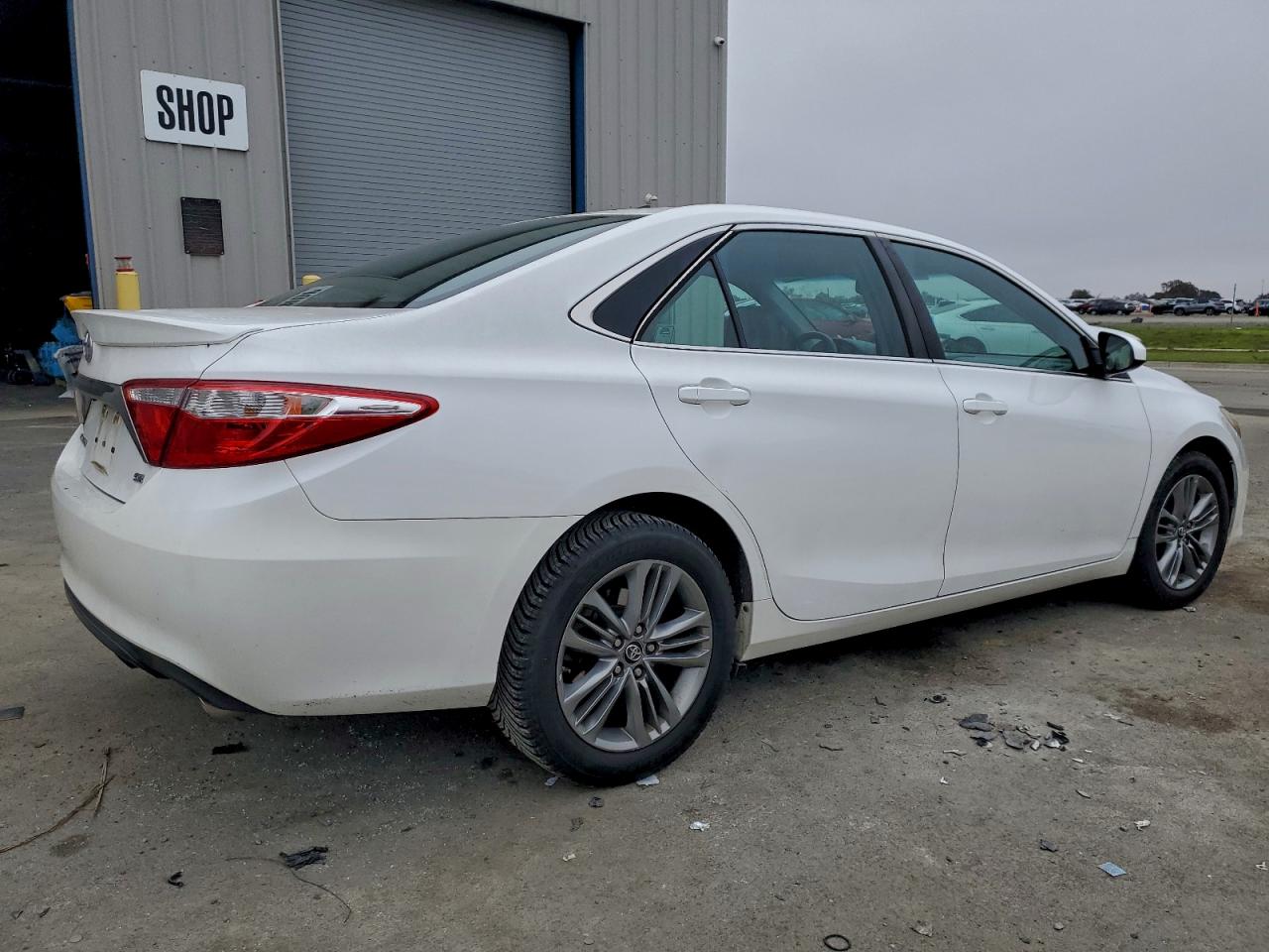Lot #3317135990 2016 TOYOTA CAMRY LE